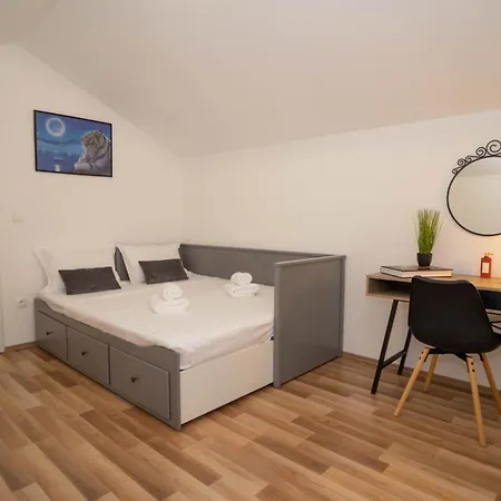 Nora Makarska Apartment Imotski