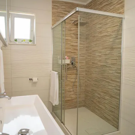 Nora Makarska Apartment *